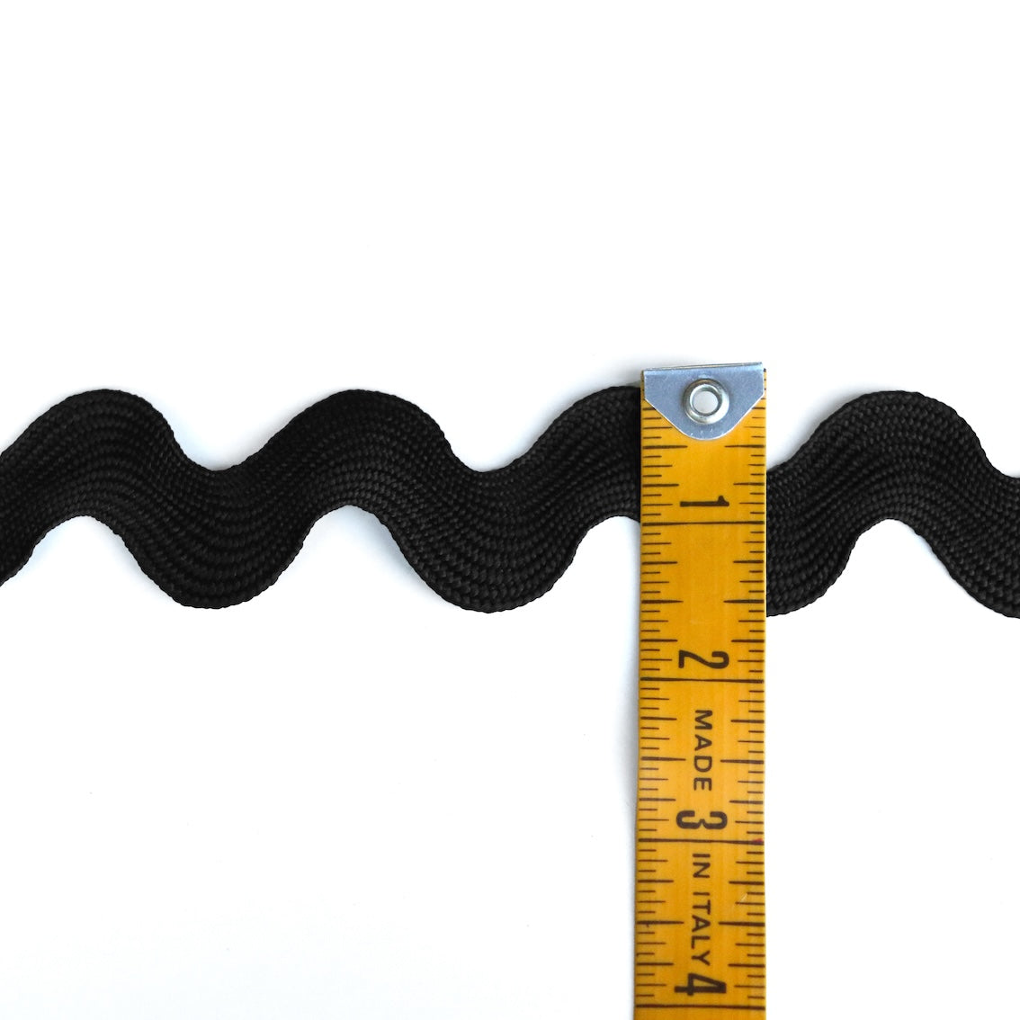 Giant Ric Rac Trim - Black - 38mm