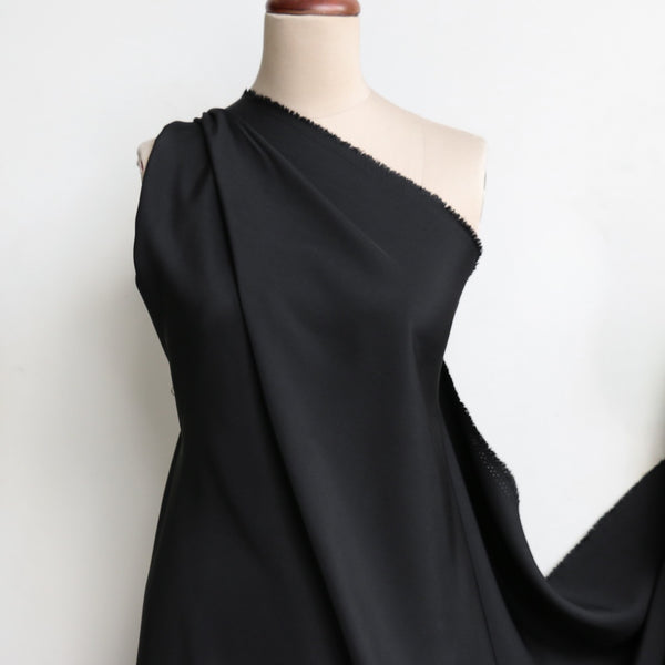 Miu Nero Seta Silk Faille