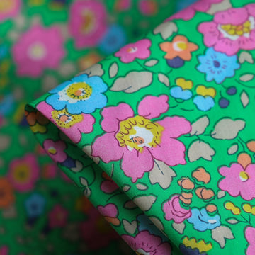 Betsy Meadow Green/Pink - Liberty Tana Lawn™