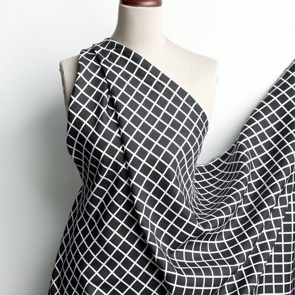 Blackout Grid Jacquard
