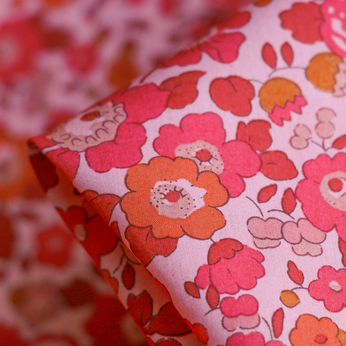 Batsy Corla Betsy Coral - Liberty Tana Lawn™