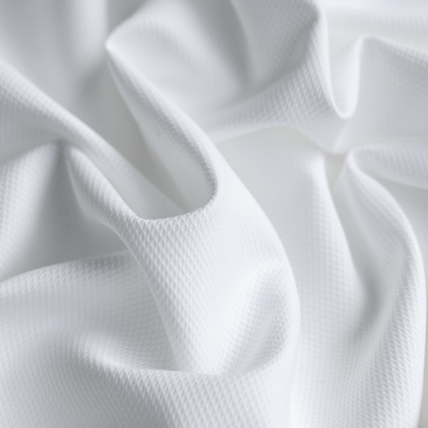 Pique Neve White