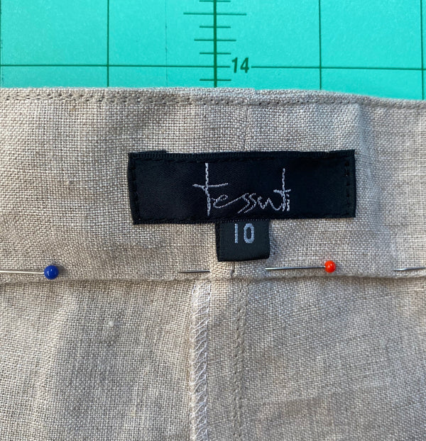 Size Woven Labels - 12 labels (Black)