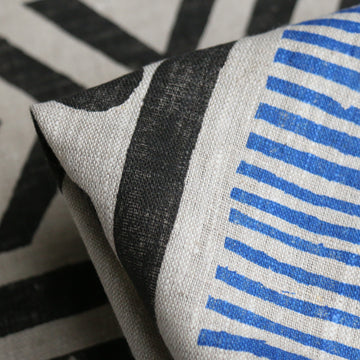 Catori Blu/Black on Natural Heavy Linen