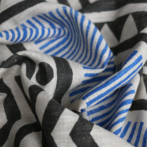 Catori Blu/Black on Natural Heavy Linen
