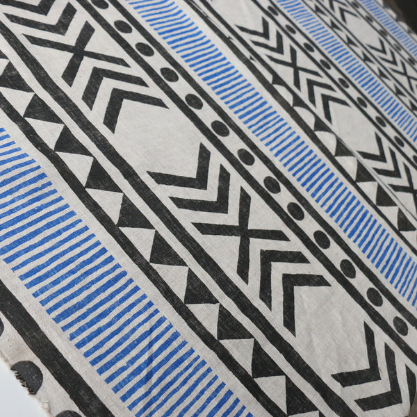 Catori Blu/Black on Natural Heavy Linen