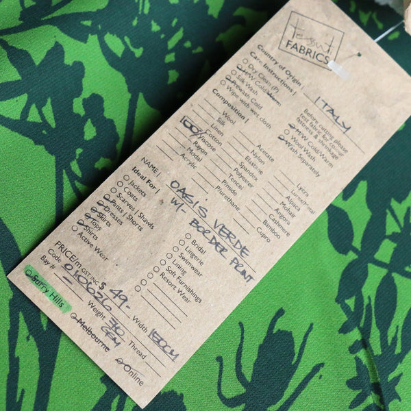 Last Chance of Oasis Verde Viscose - Border Print