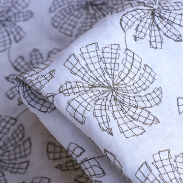 Fiori Del Sole - Embroidered Linen