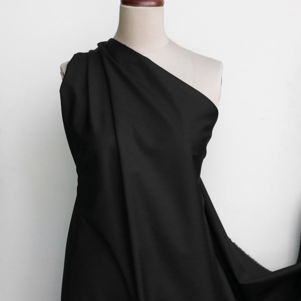Moretti Nero Poplin Shirting