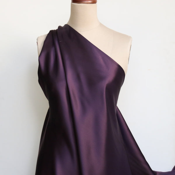 Nuovo Eggplant Lining