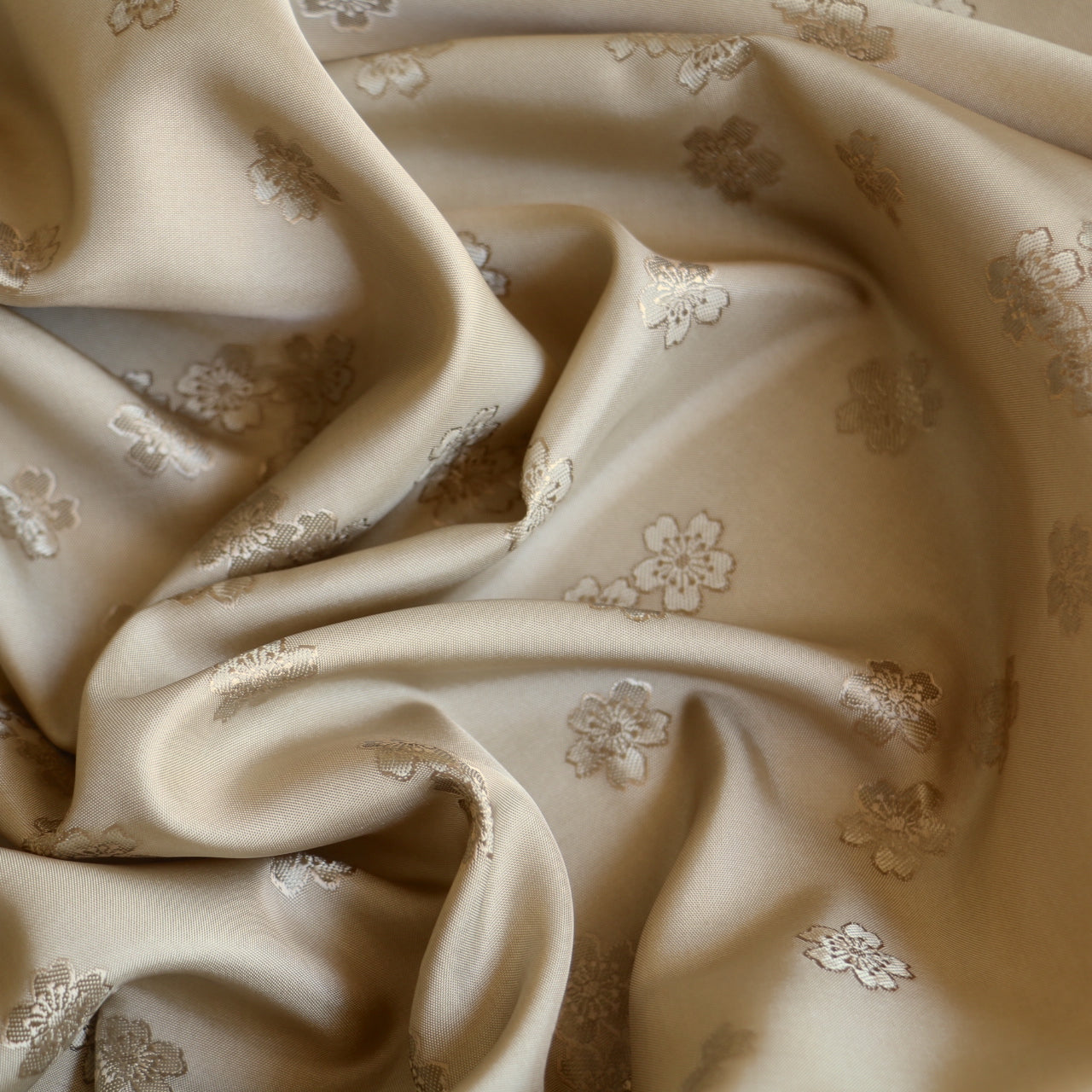 Fancy Lin Lin Gold Floral - Fancy Lining