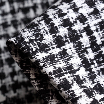 Disintegrating Squares Black