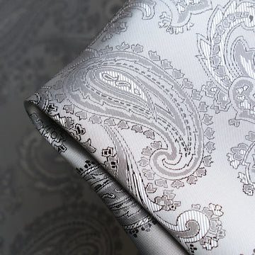Lin Paisley Silver/Black - Fancy Lining (147cm wide)