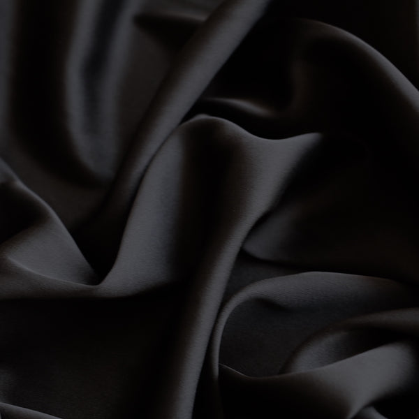 Perla Black Stretch Lining