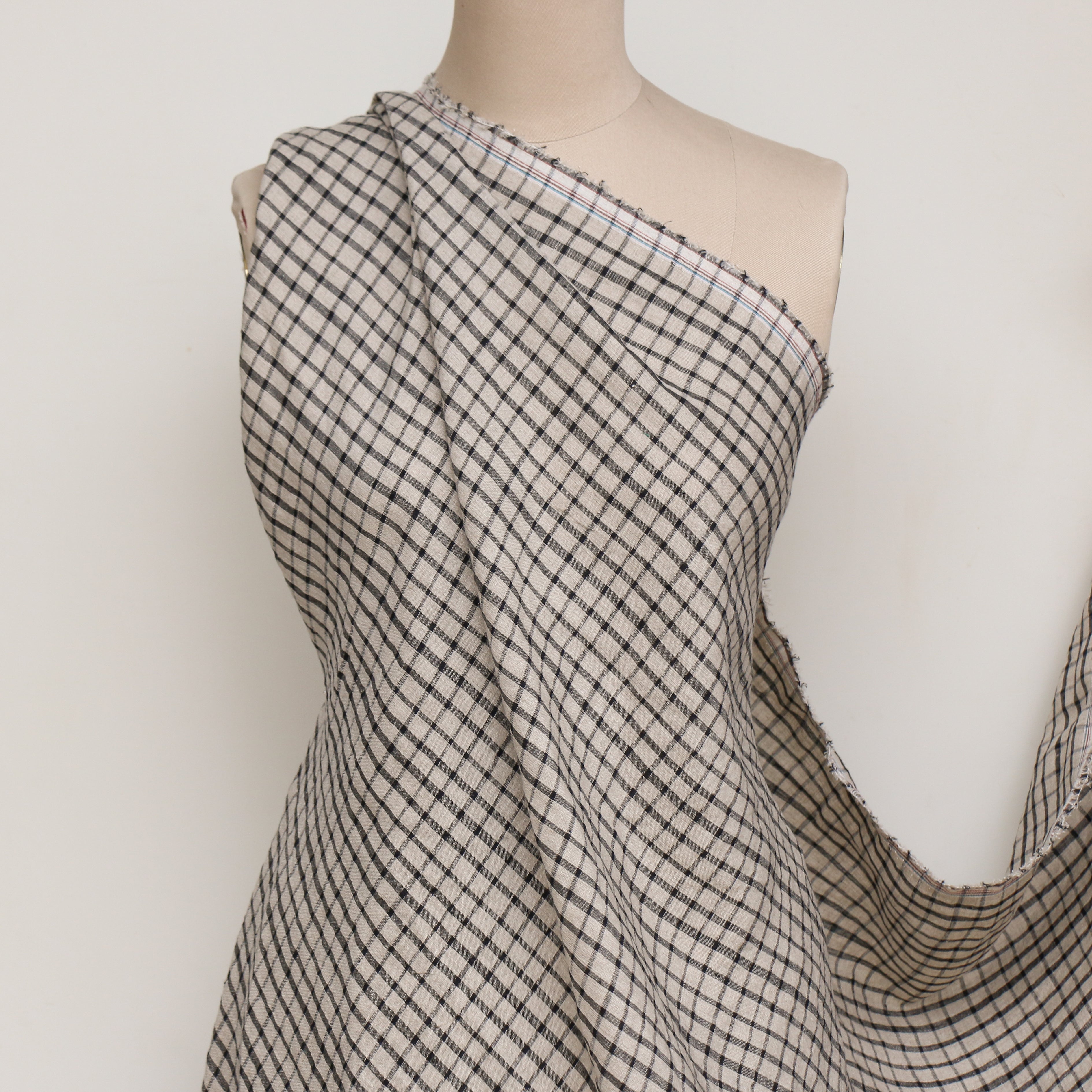 Griglia Black Check Linen