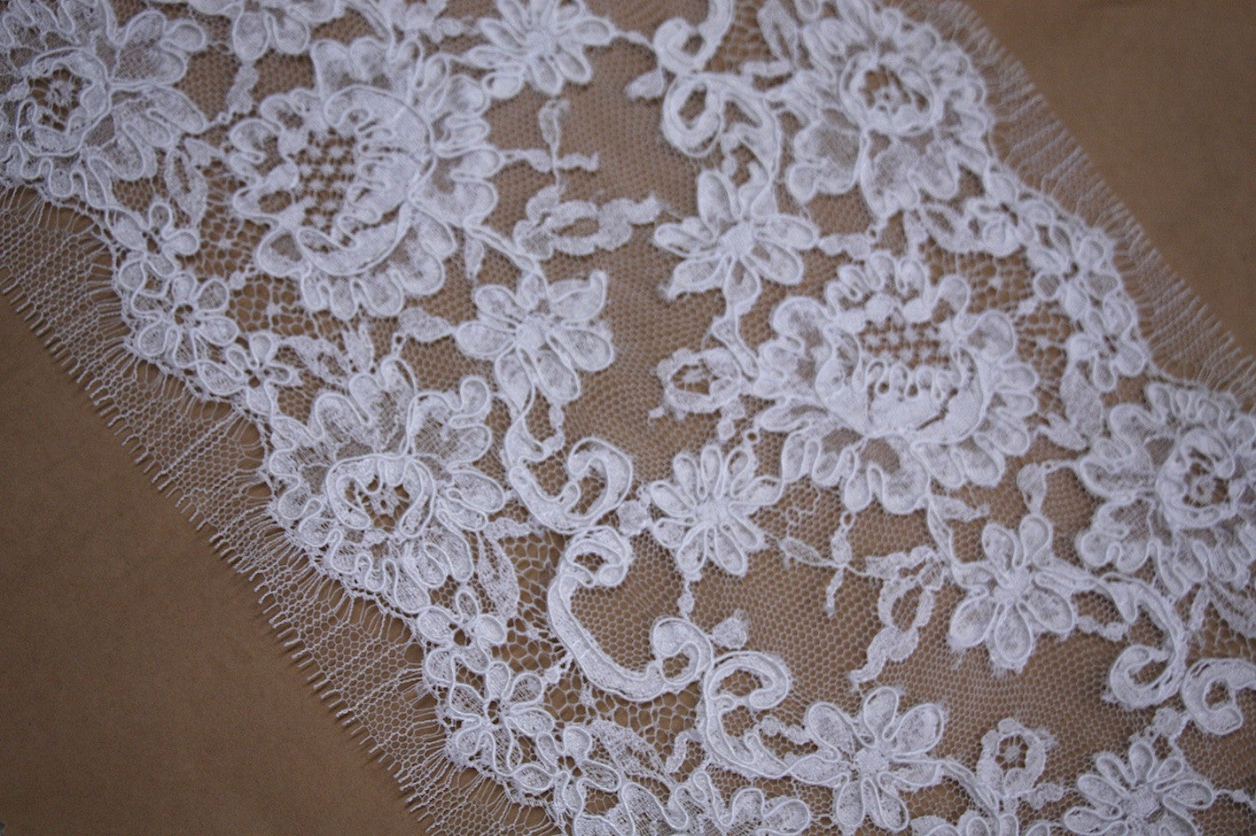 Reina Corded Lace Trim - White