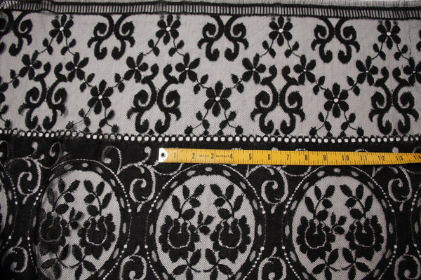 Minuit Dentelle Lace
