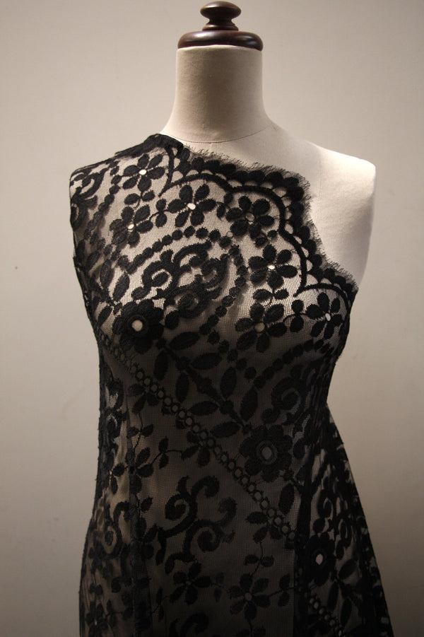 Minuit Dentelle Lace