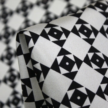 Spot Box Diamond Twill