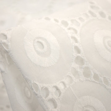 Anglaise Circles White