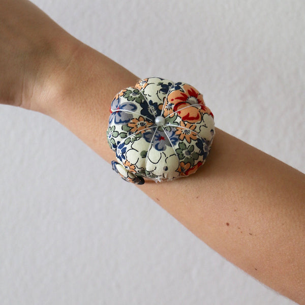 Wrist Pin Cushion - Cream/Sage/Blue
