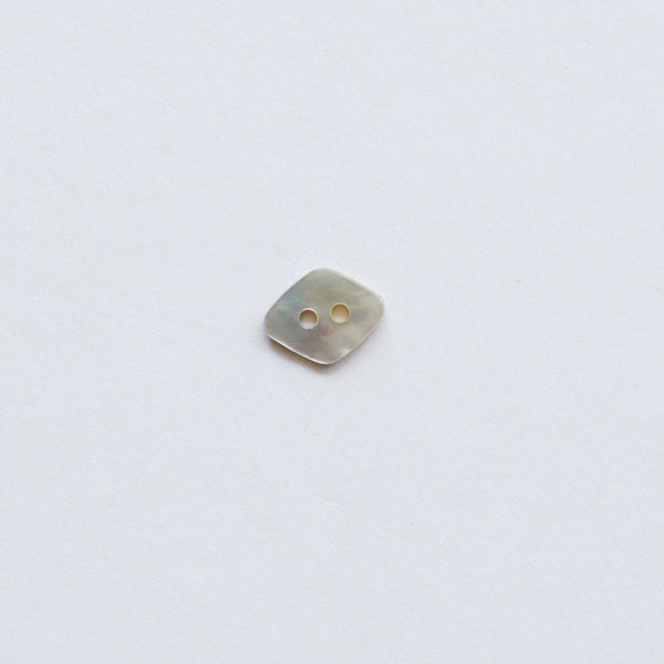 Akoya Diamond Shell Button - Natural - 13mm