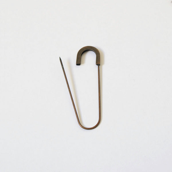 U Kilt Pin/Antique Brass - 7.5cm (3")