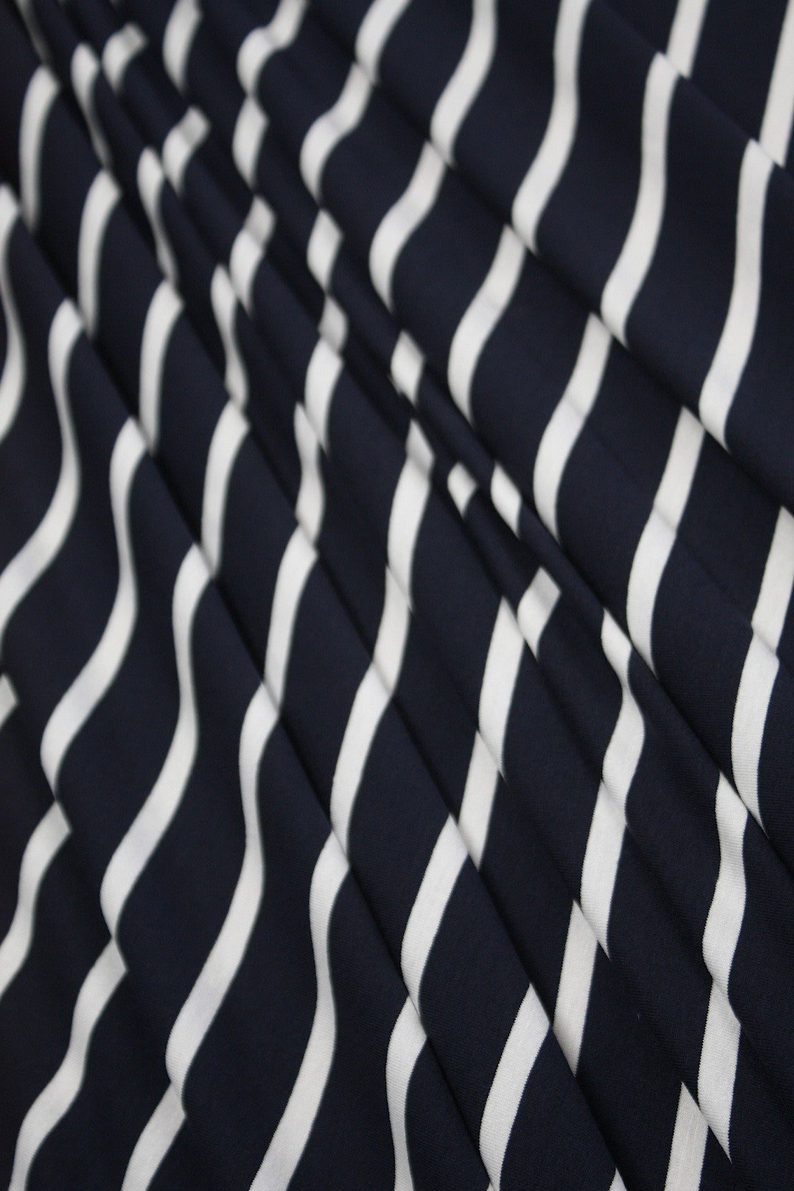 Navy White Large Stripes Jersey Knit, Stretchy Knit Fabric, Navy White  Stripes Fabric, Apparel Fabrics, Stripe Knit Fabric -  Canada