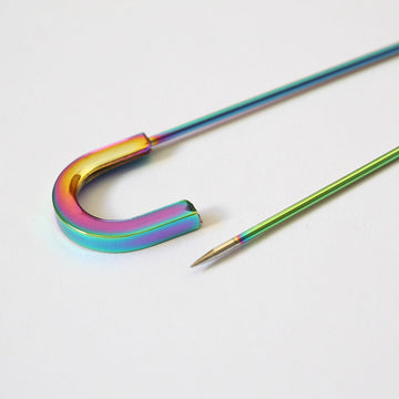 U Kilt Pin/Oil Slick - 7.5cm (3")