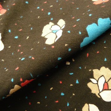 Raining Petals - Black